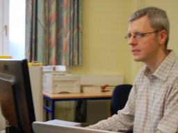 2 Herr Erli arbeitet